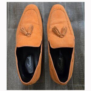 CLASSIC BEN SHERMAIN SLIP ON SHOES. SIZE 11. WORN ONCE.